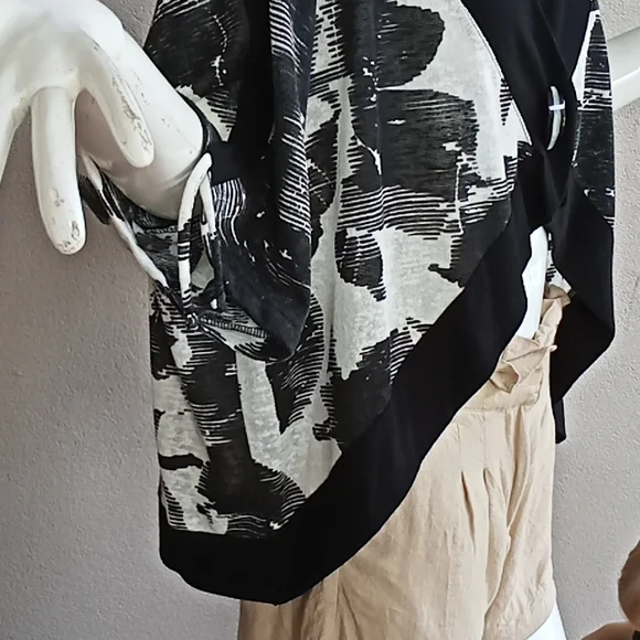 TS black and white little jacket size XL - Picture 8 of 8